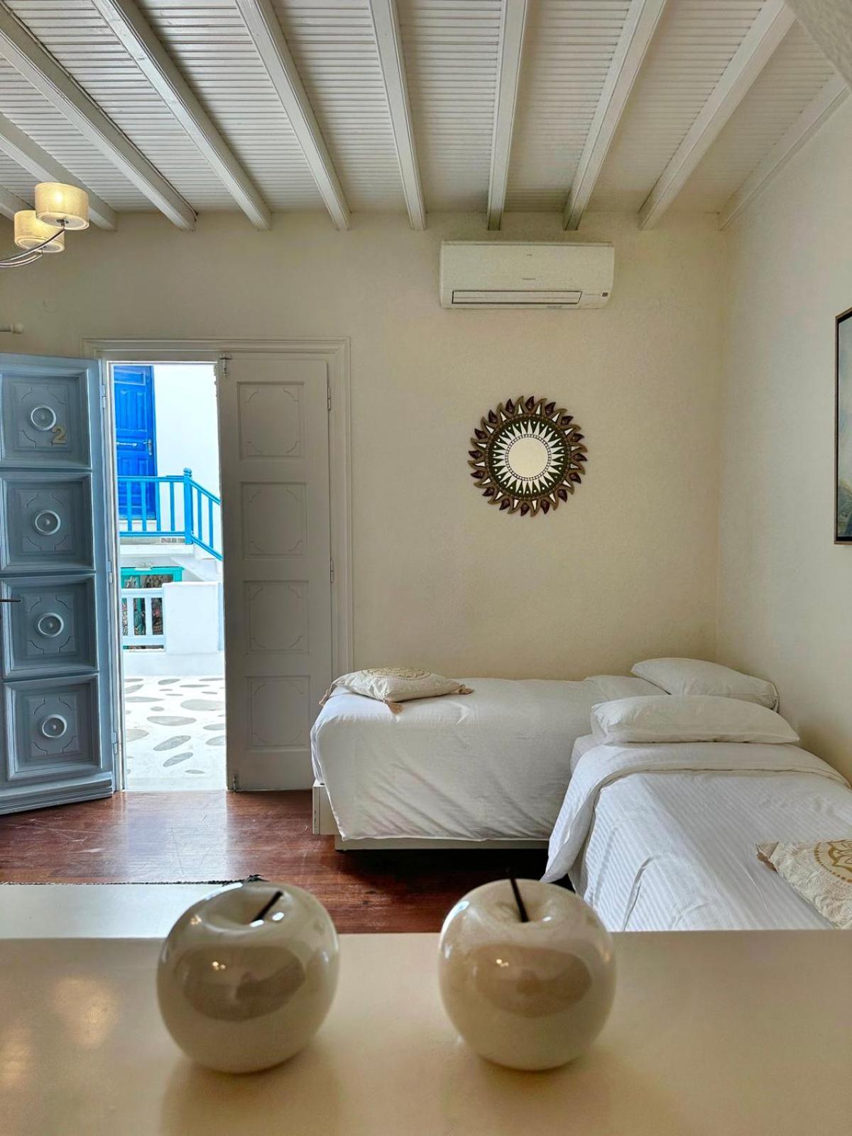 Le Coq Apartment